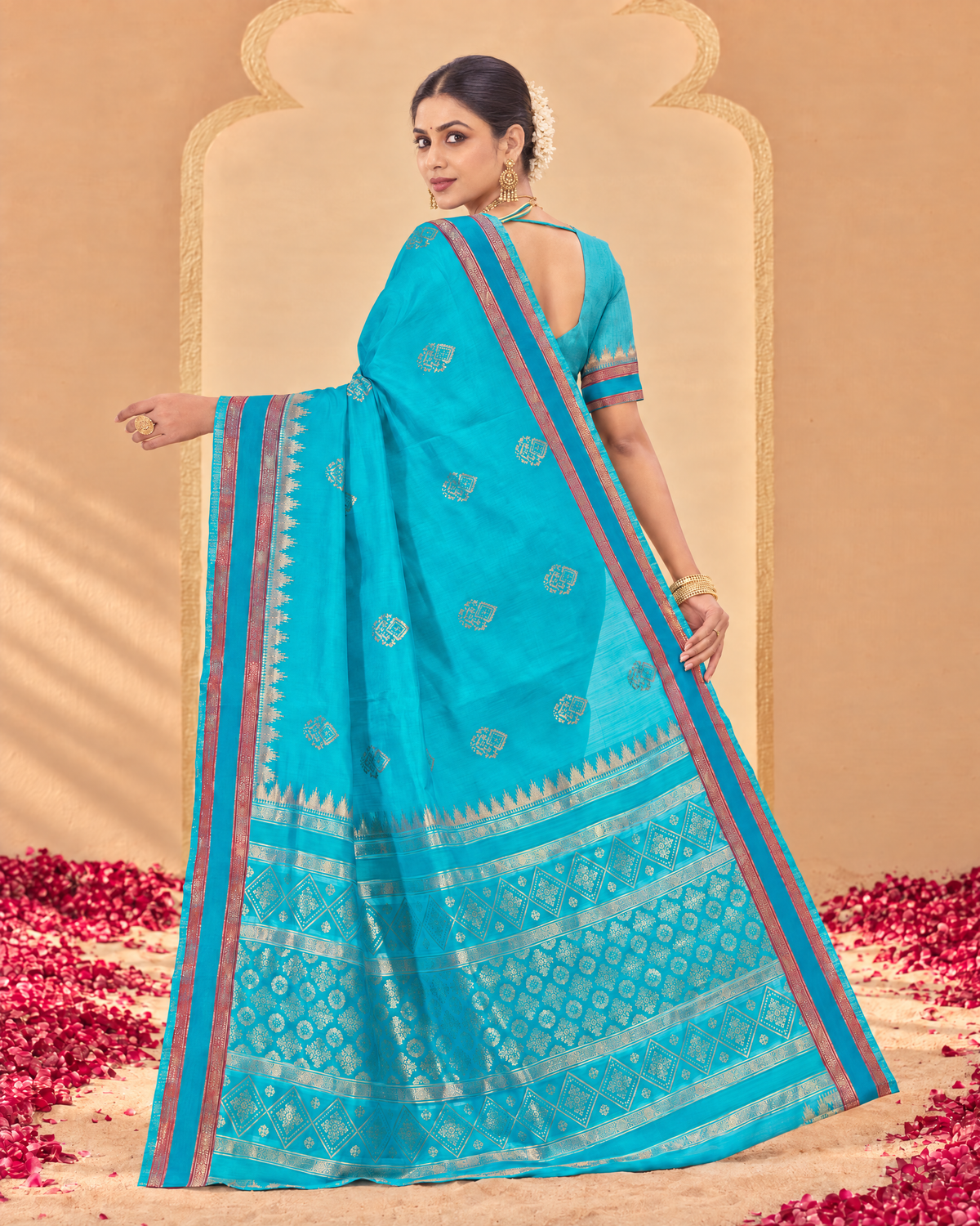 Kadambari Temple Motif Zari Silk Saree with Checked Pallu - Rama - side