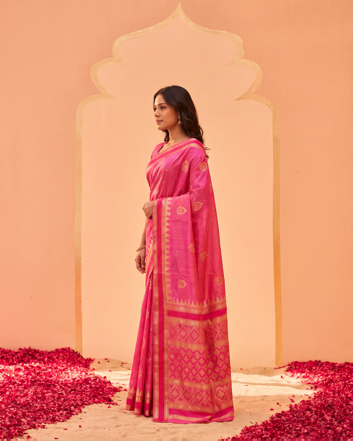 Kadambari Temple Motif Zari Silk Saree with Checked Pallu - Rani - side