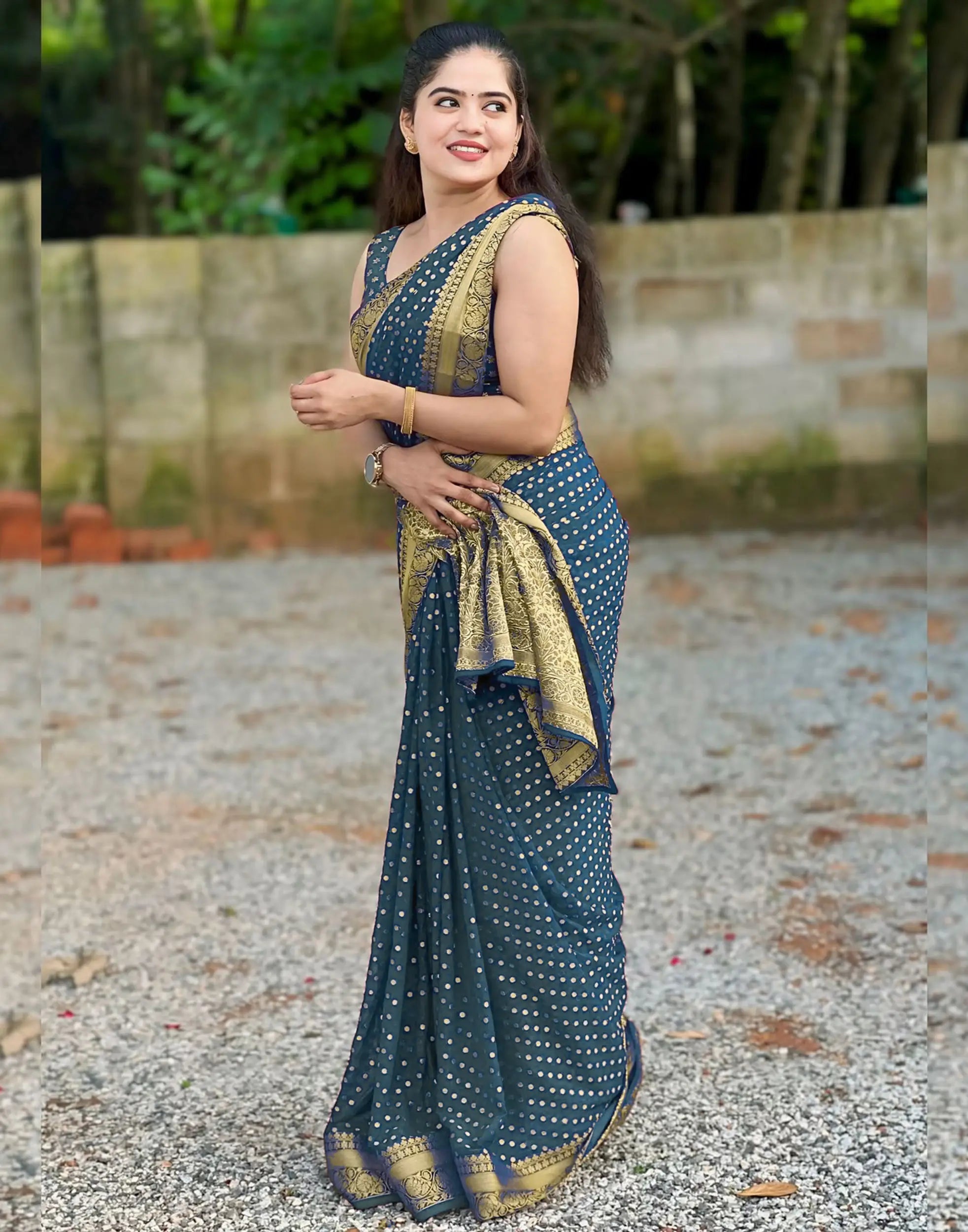Kaira Dotted Zari Paithani Silk Saree - Airforce Blue - side drape