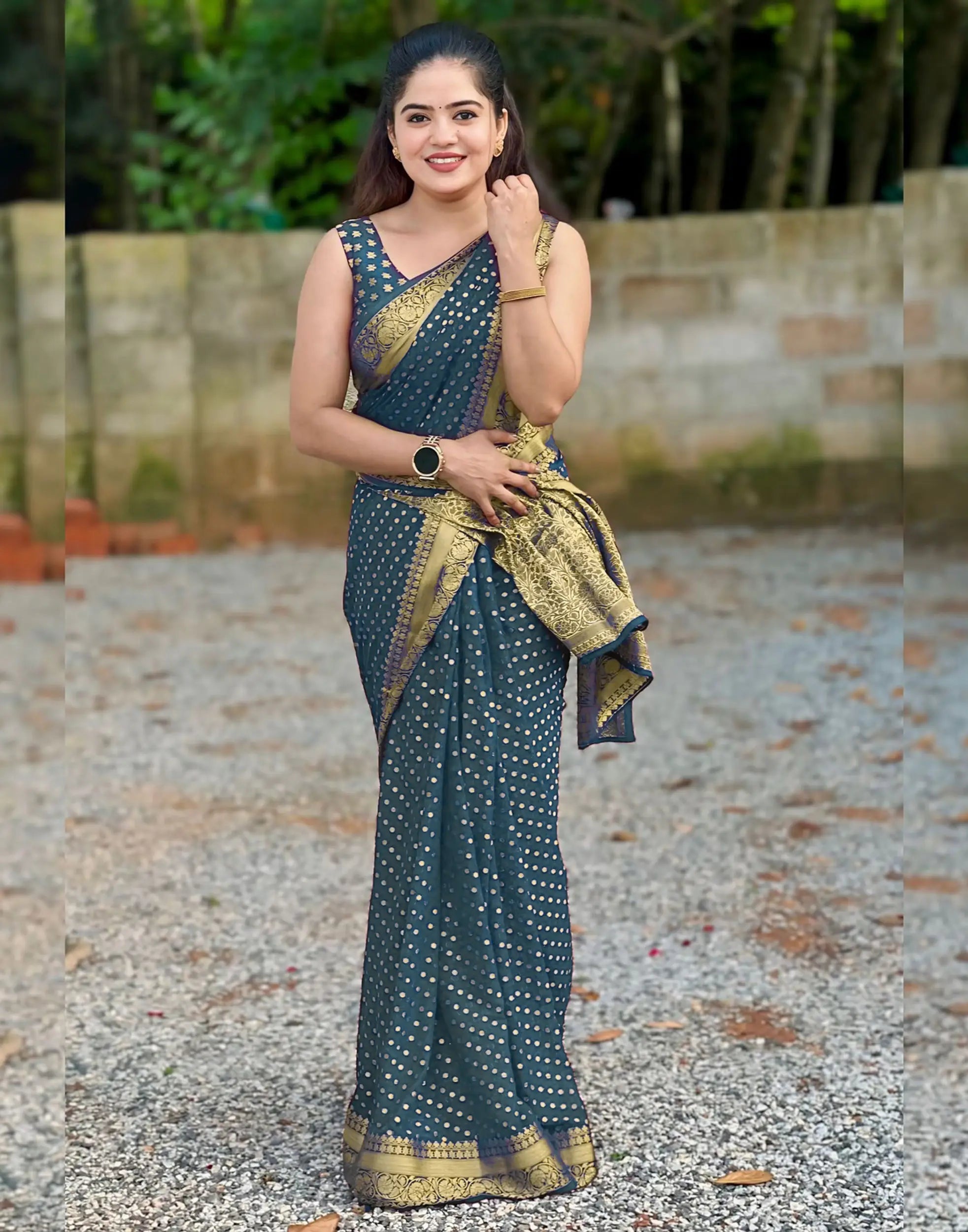 Kaira Dotted Zari Paithani Silk Saree - Airforce Blue - upper closeup