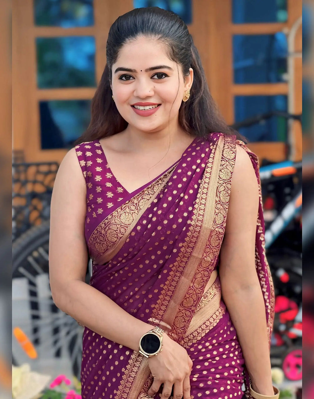 Kaira Dotted Zari Paithani Silk Saree - New Wine - side drape