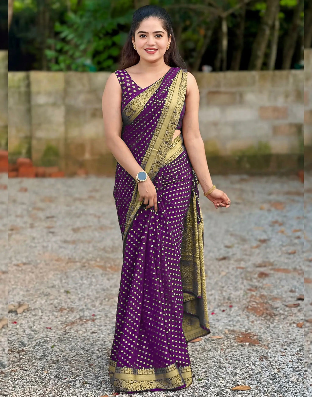 Kaira Dotted Zari Paithani Silk Saree - Purple - side drape