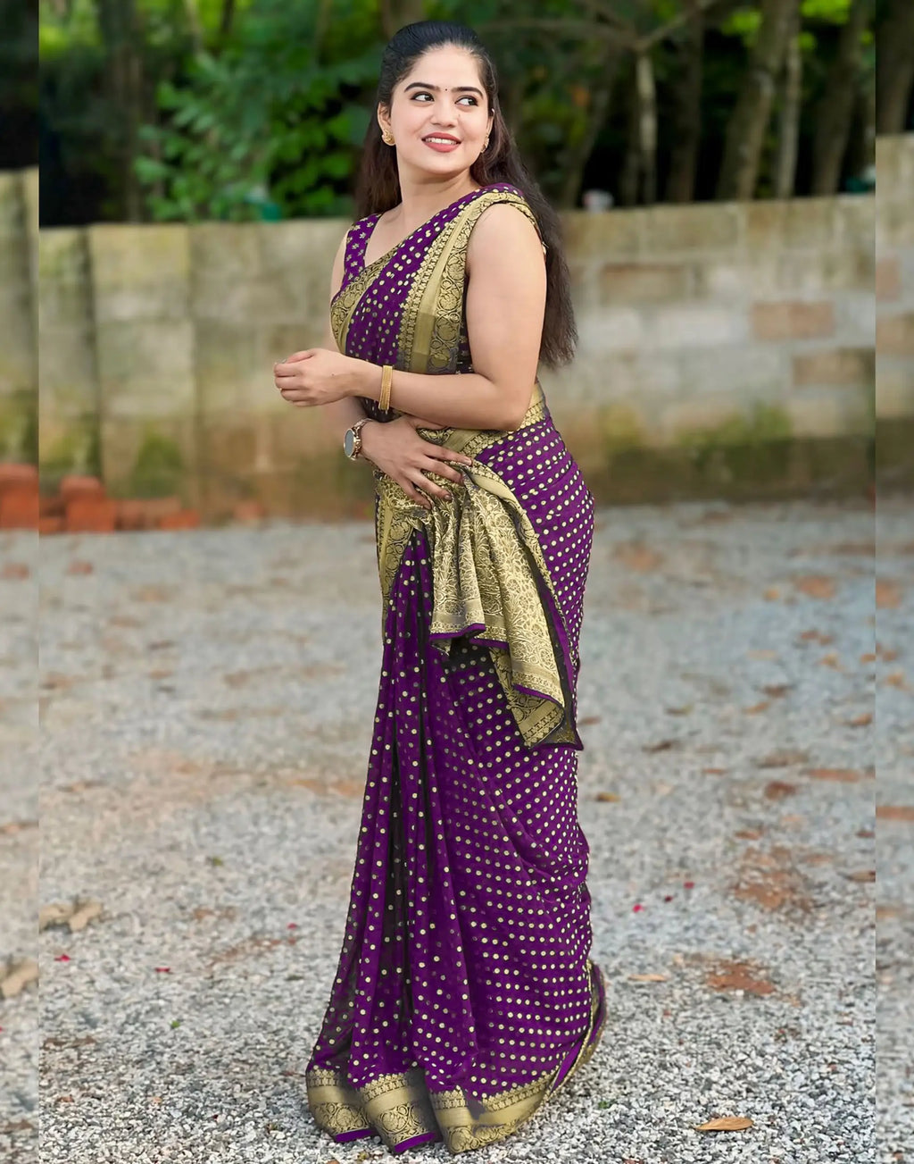 Kaira Dotted Zari Paithani Silk Saree - Purple - upper closeup