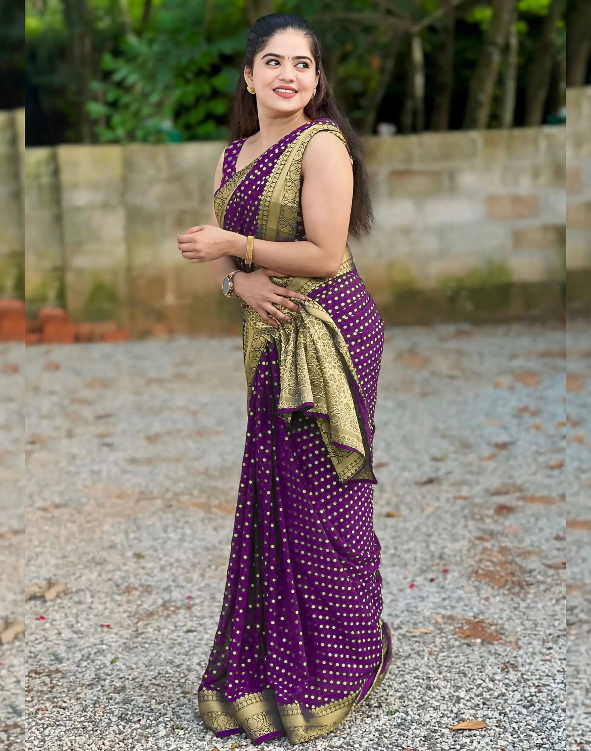 Kaira Dotted Zari Paithani Silk Saree - Purple - upper closeup