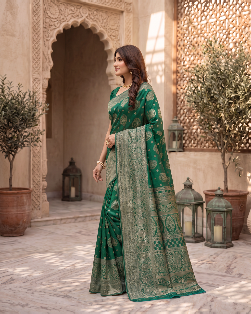 Kamalika Regal Border Silk Saree - Dark Green - side drape
