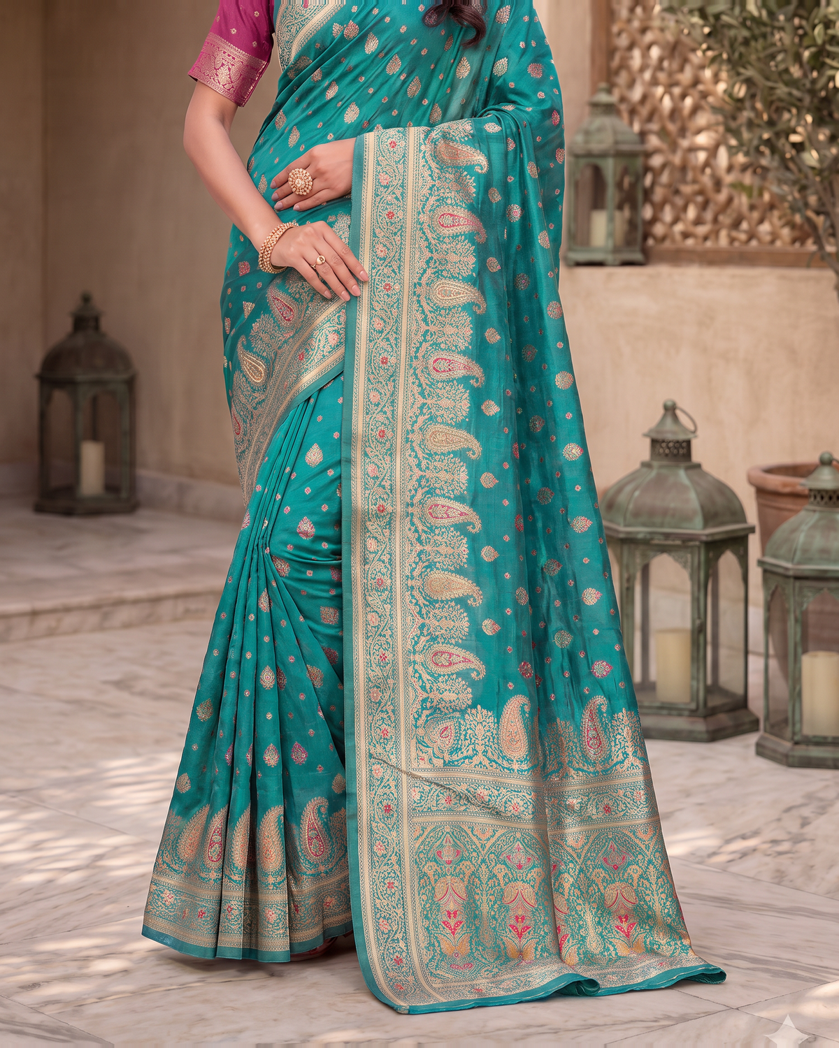 Kashish Floral Vine Zari Silk Saree with Rich Border - Rama - lower closeup