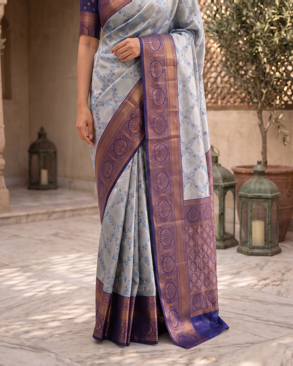 Kashvi Soft Contrast Festive Saree with Classic Border - Silver Purple - lower closeup