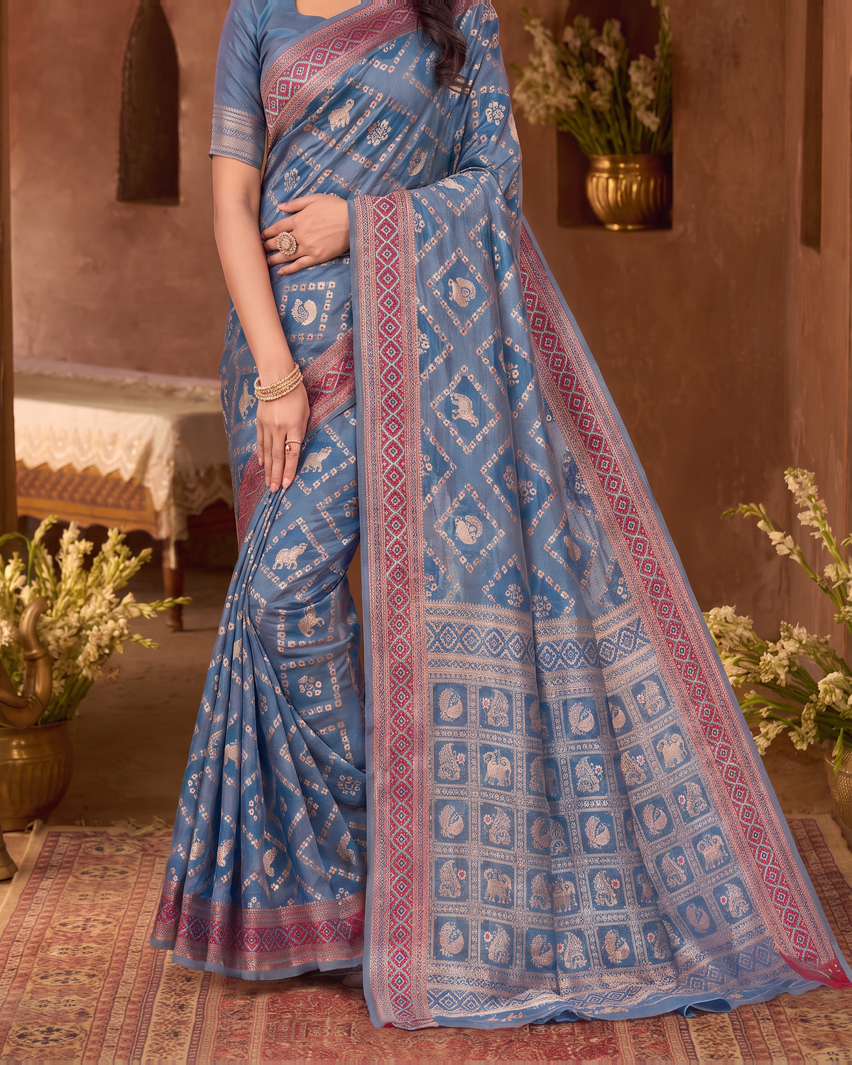 Kritika Diamond Pattern Zari Silk Saree with Geometric Pallu - Navy Blue - lower closeup