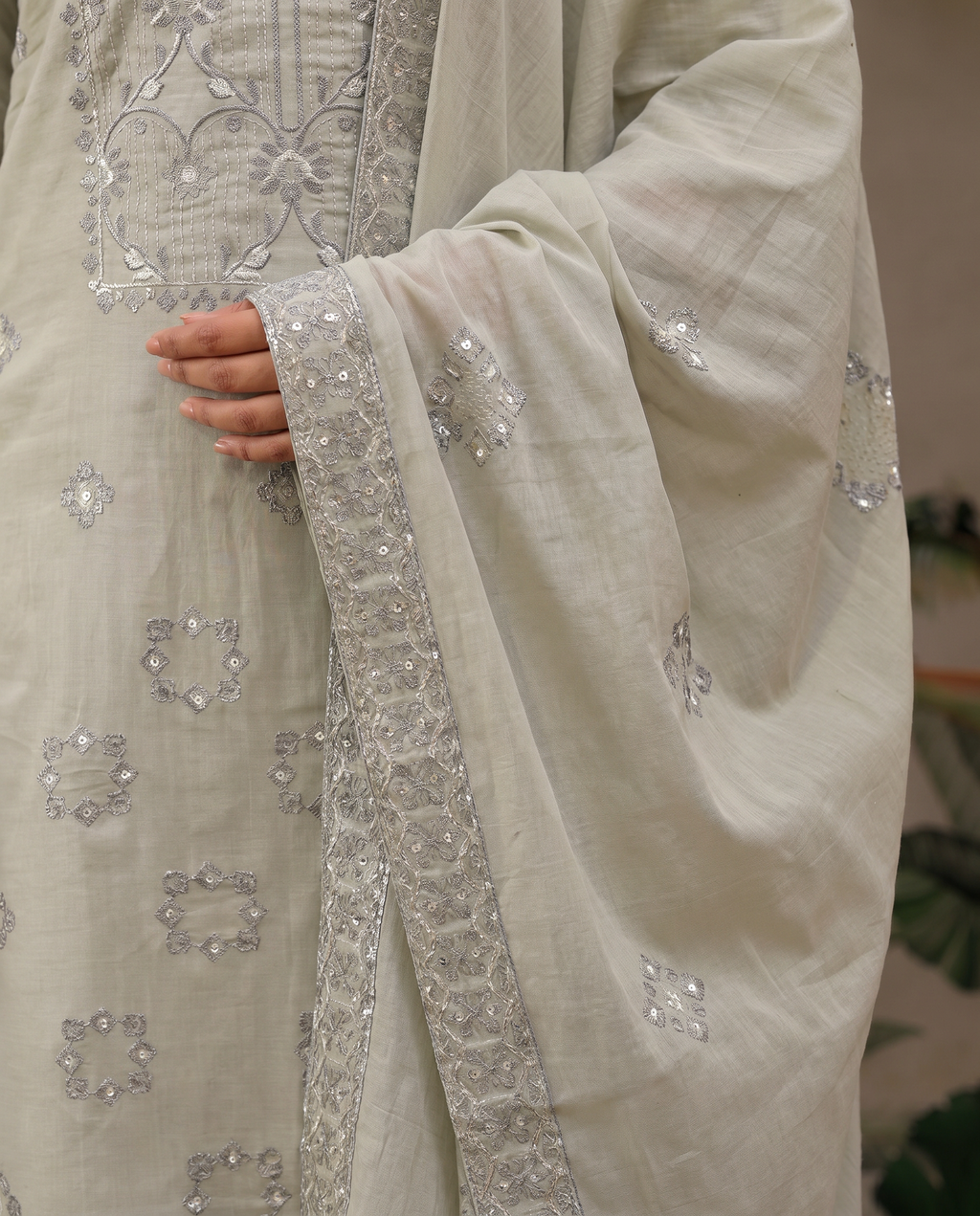 Light Grey Embroidered Salwar Suit Set with Silver Detail - dupatta