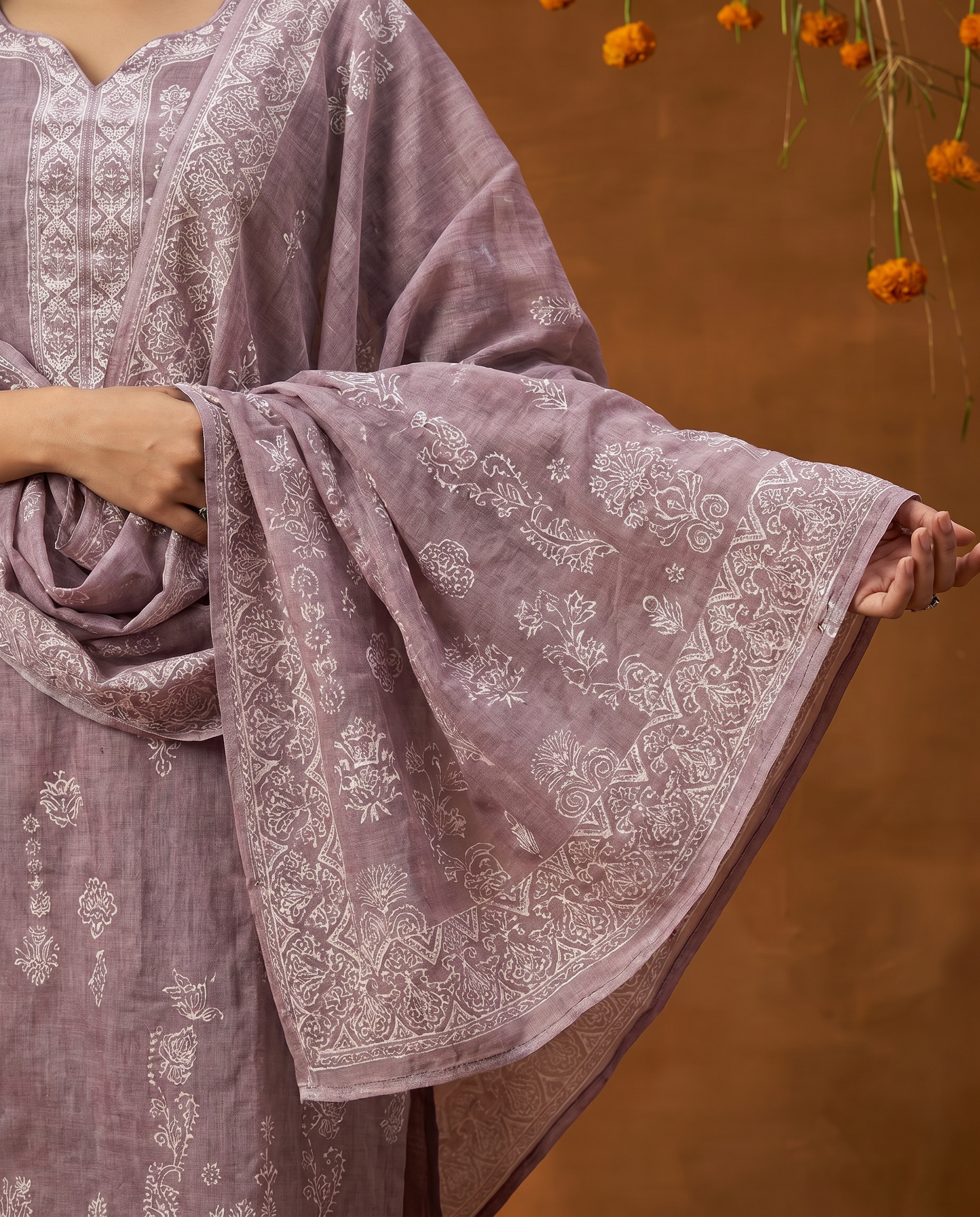 Lavender Embroidered Salwar Suit Set - dupatta