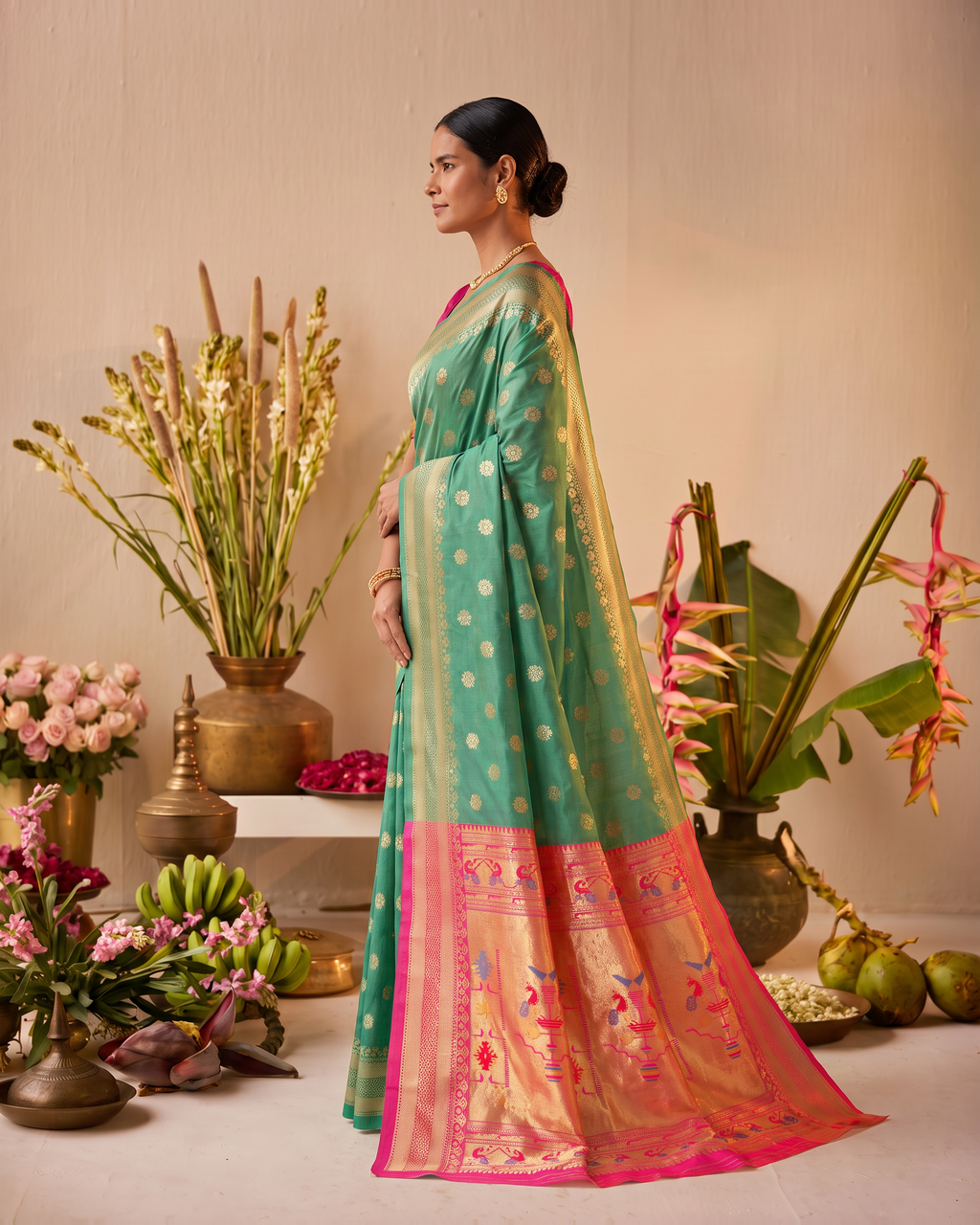 Madhura Floral Zari Paithani Silk Saree - Aqua Green - side drape