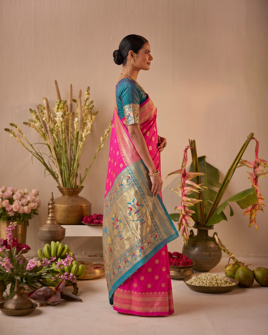 Madhura Floral Zari Paithani Silk Saree - Rani Pink - side drape