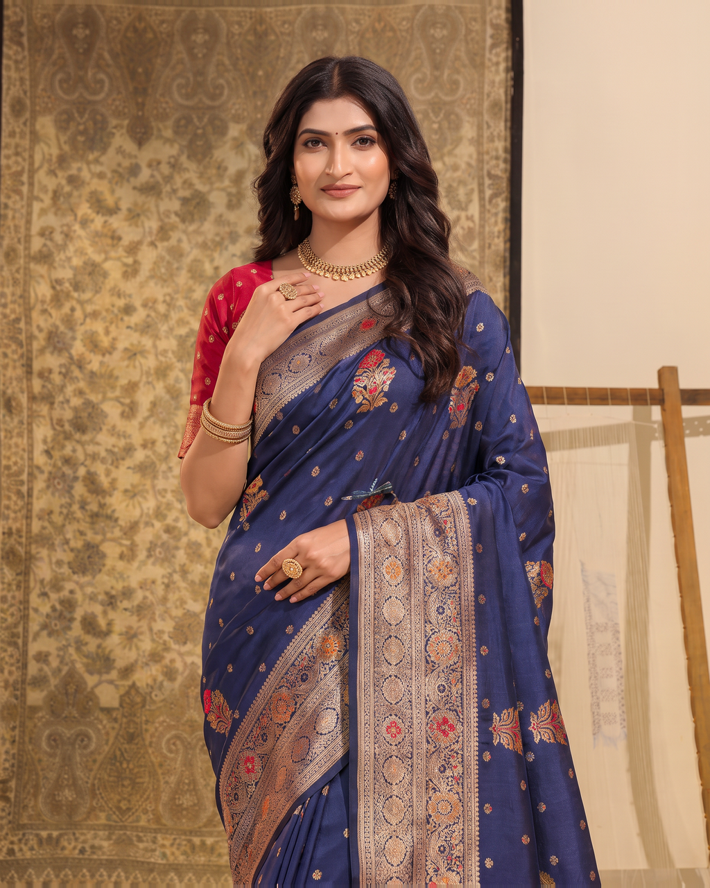 Manasvi Paisley Pallu Zari Silk Saree with Classic Butti - Navy Blue - upper closeup