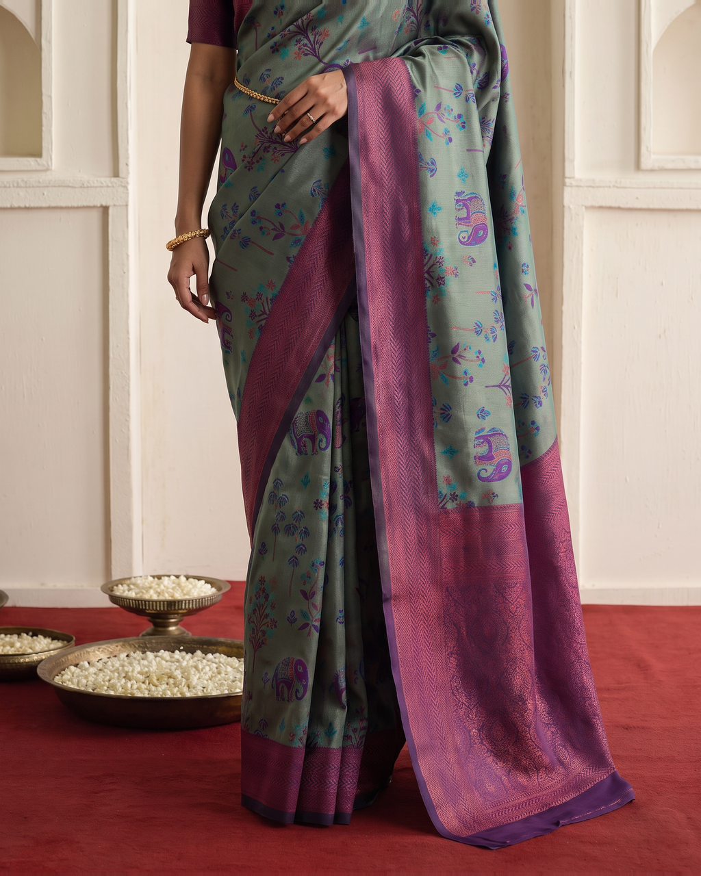 Mayura Teal Magenta Silk Saree with Woven Floral Pallu - lower closeup