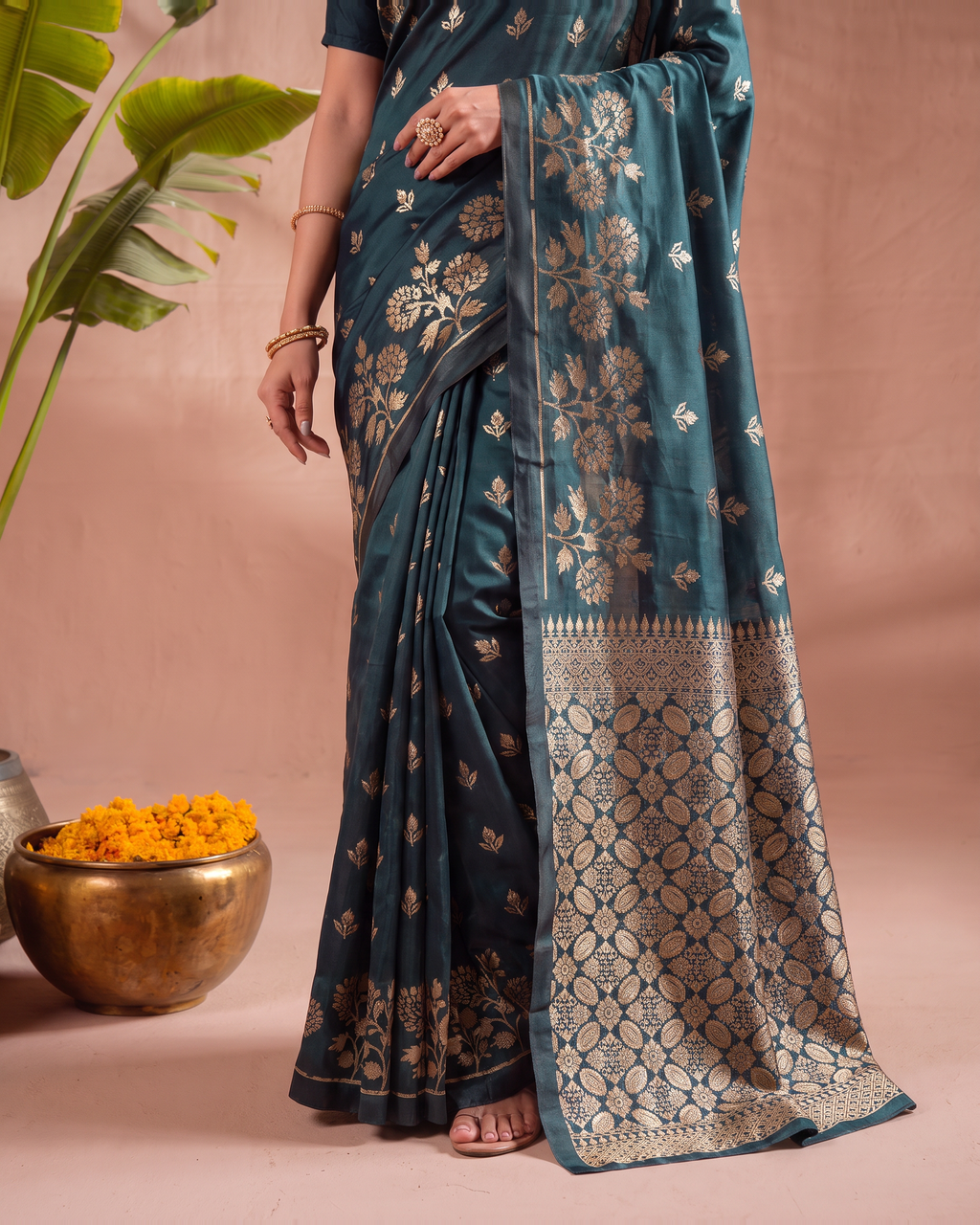 Meera Floral Butta Paithani Silk Saree - Airforce Blue - lower border closeup