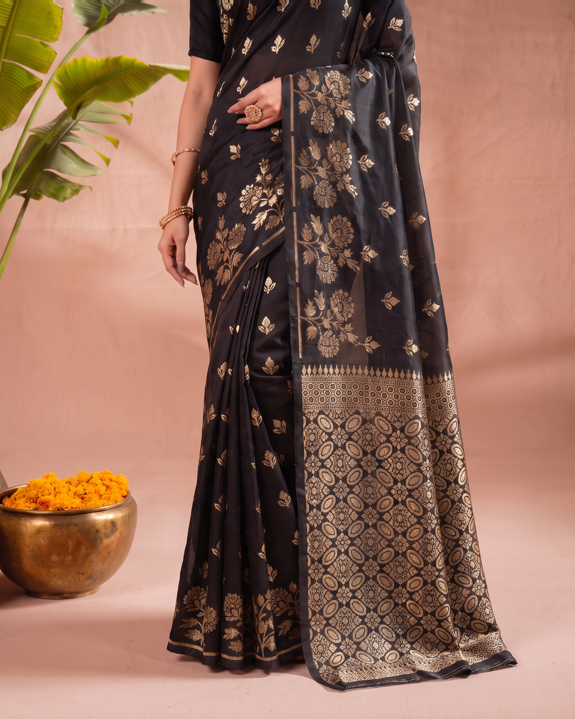 Meera Floral Butta Paithani Silk Saree - Black - lower border closeup
