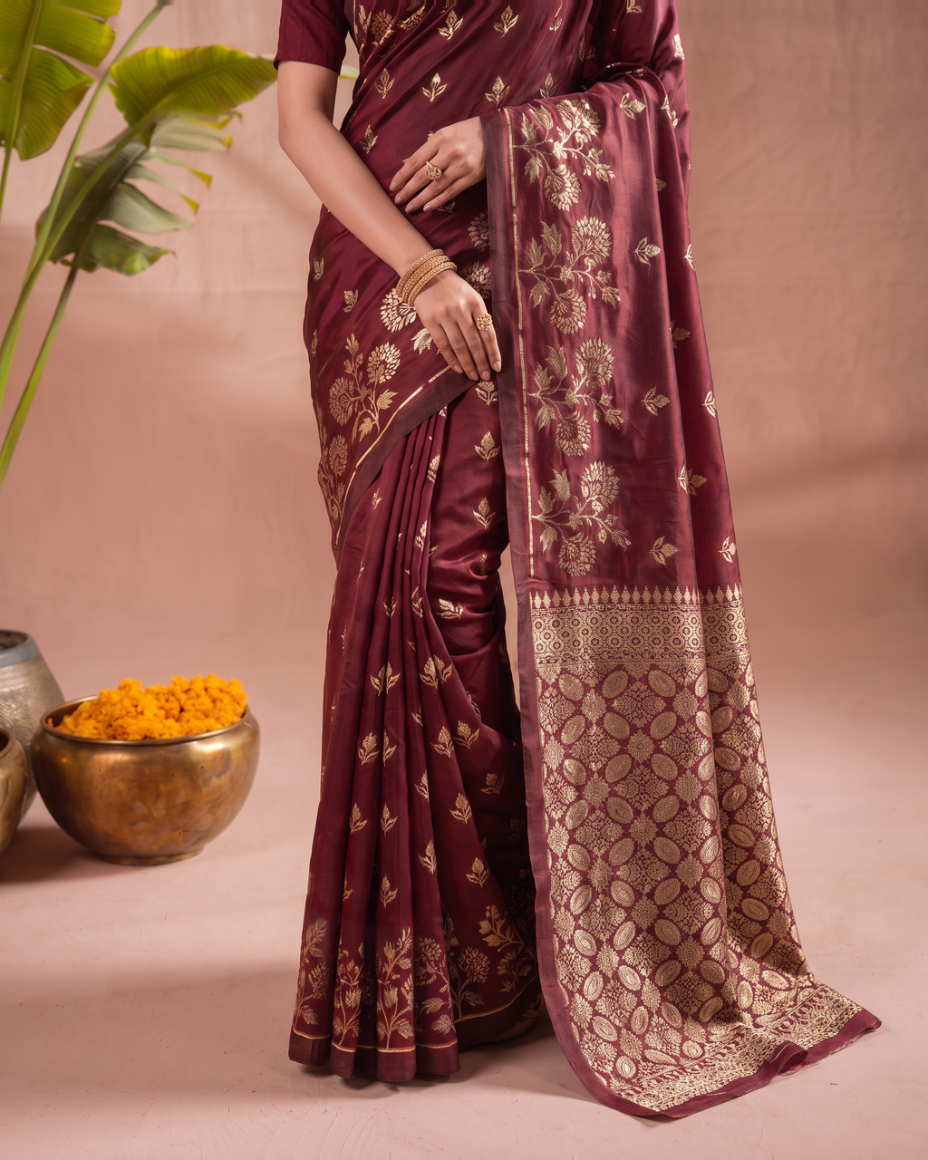 Meera Floral Butta Paithani Silk Saree - Maroon - lower border closeup