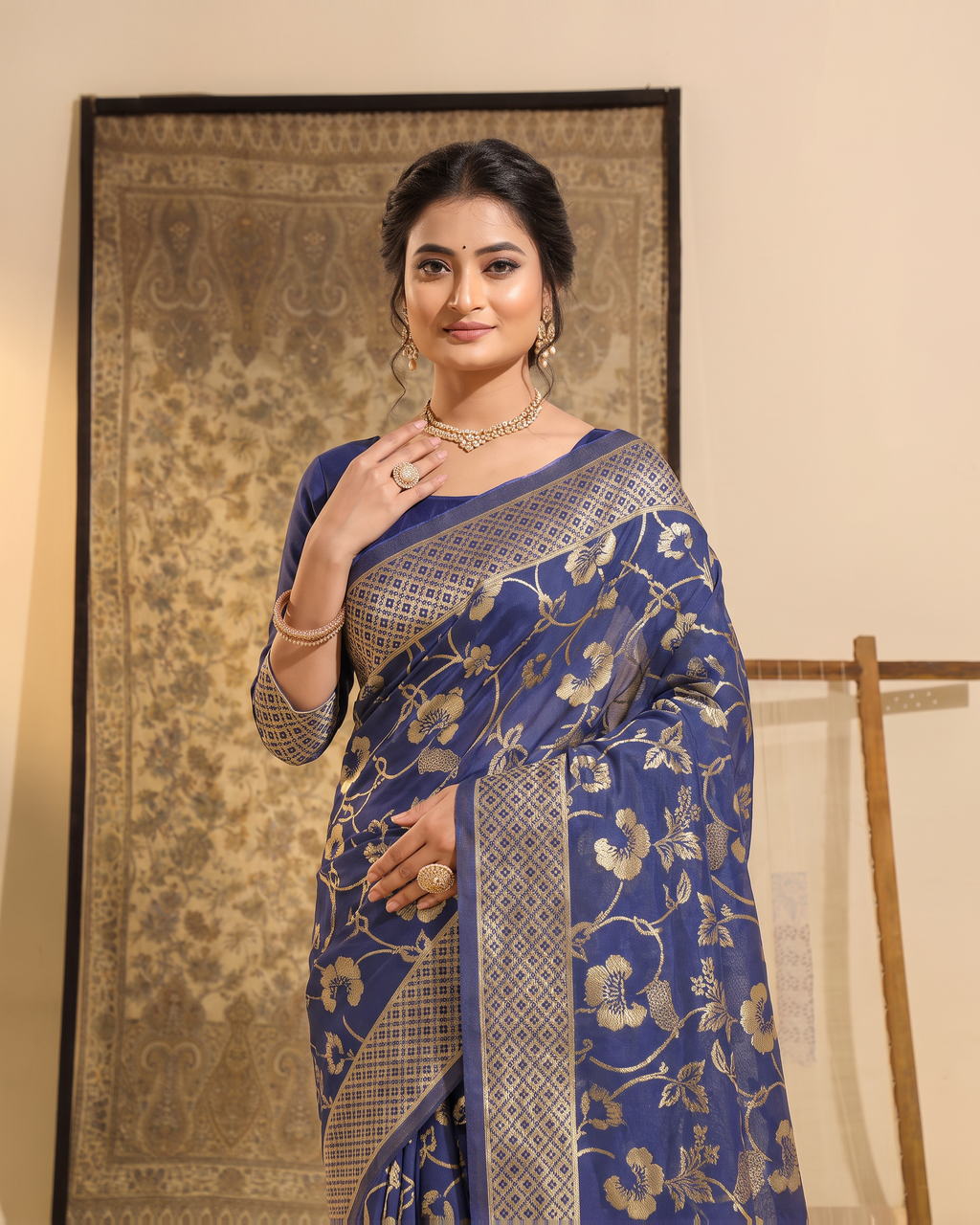 Mrinalini Blooming Garden Silk Saree - Navy Blue - upper closeup