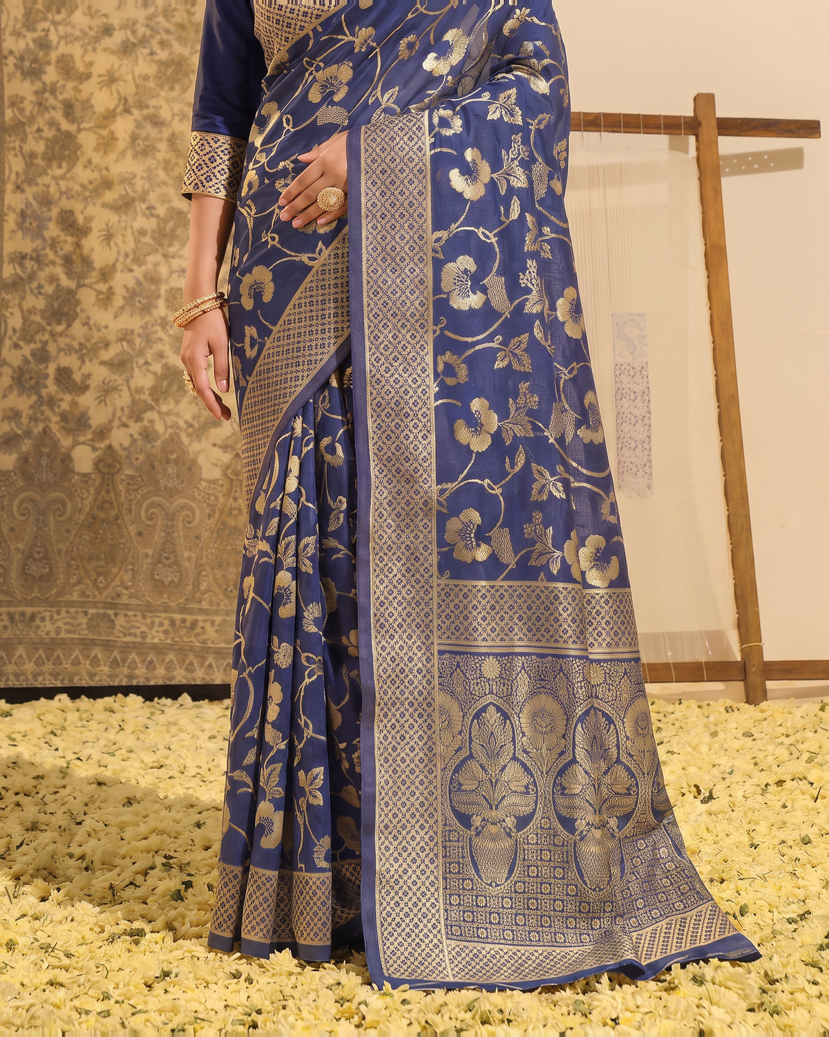 Mrinalini Blooming Garden Silk Saree - Navy Blue - lower border closeup