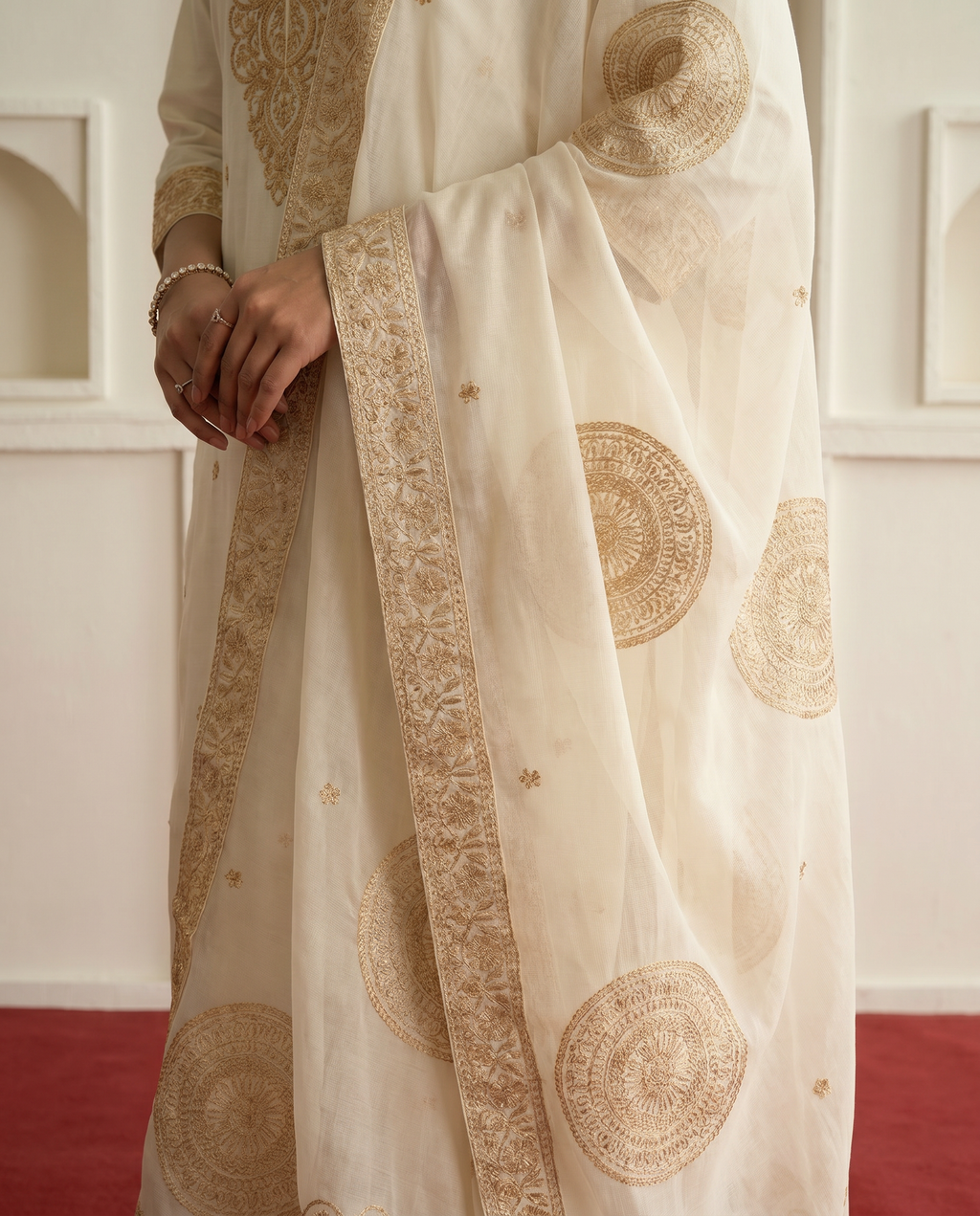 Off White Embroidered Salwar Suit Set - dupatta