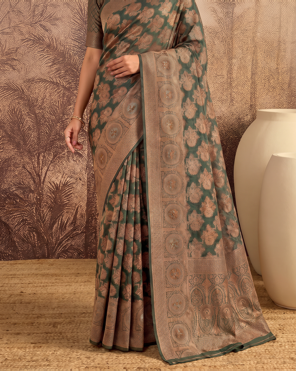 Ojasvi Organza Style Festive Saree with Two Tone Pallu - Green - lower closeup