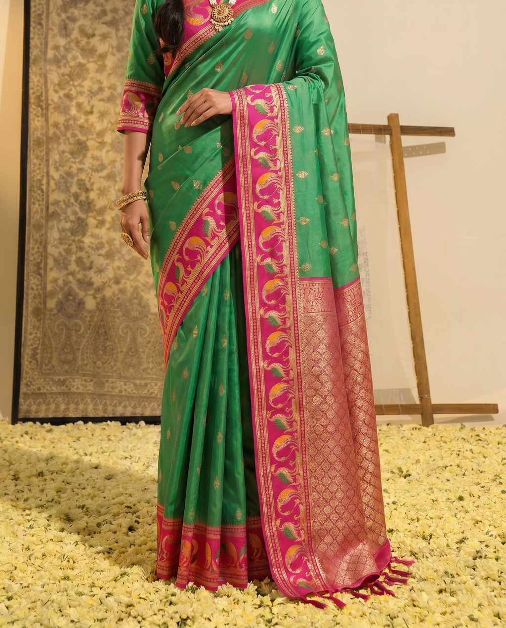 Priyamani Pure Banarasi Silk Saree - output 2 - 05 lower closeup