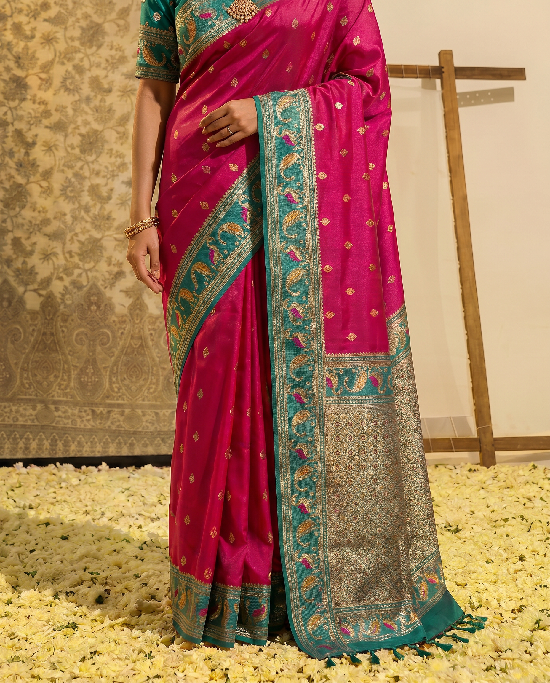 Priyamani Pure Banarasi Silk Saree - output 4 - 05 lower closeup
