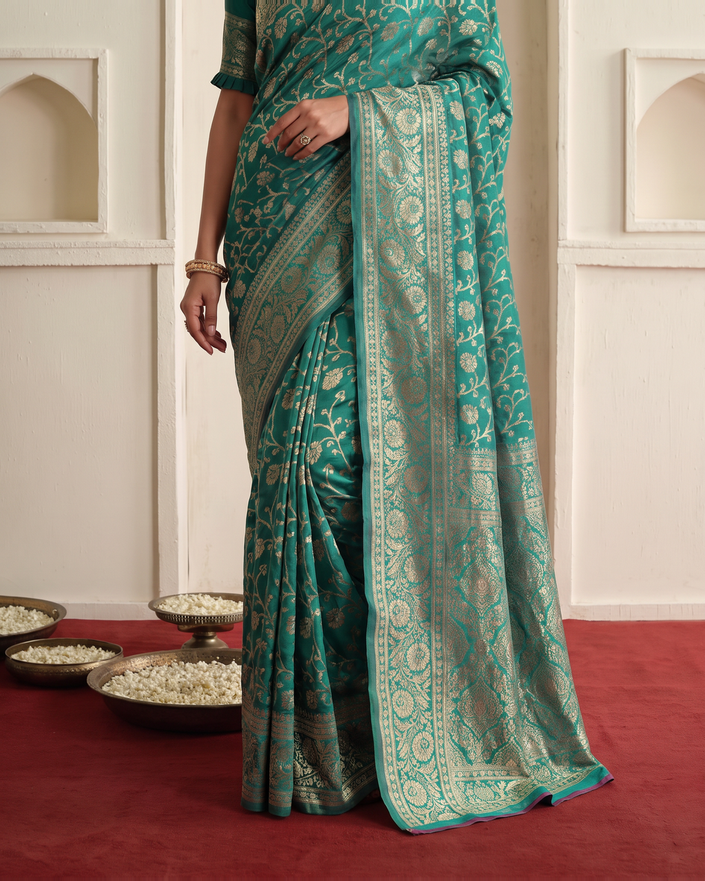 Rajvi Grand Contrast Pallu Paithani Silk Saree - Rama Green - lower border closeup