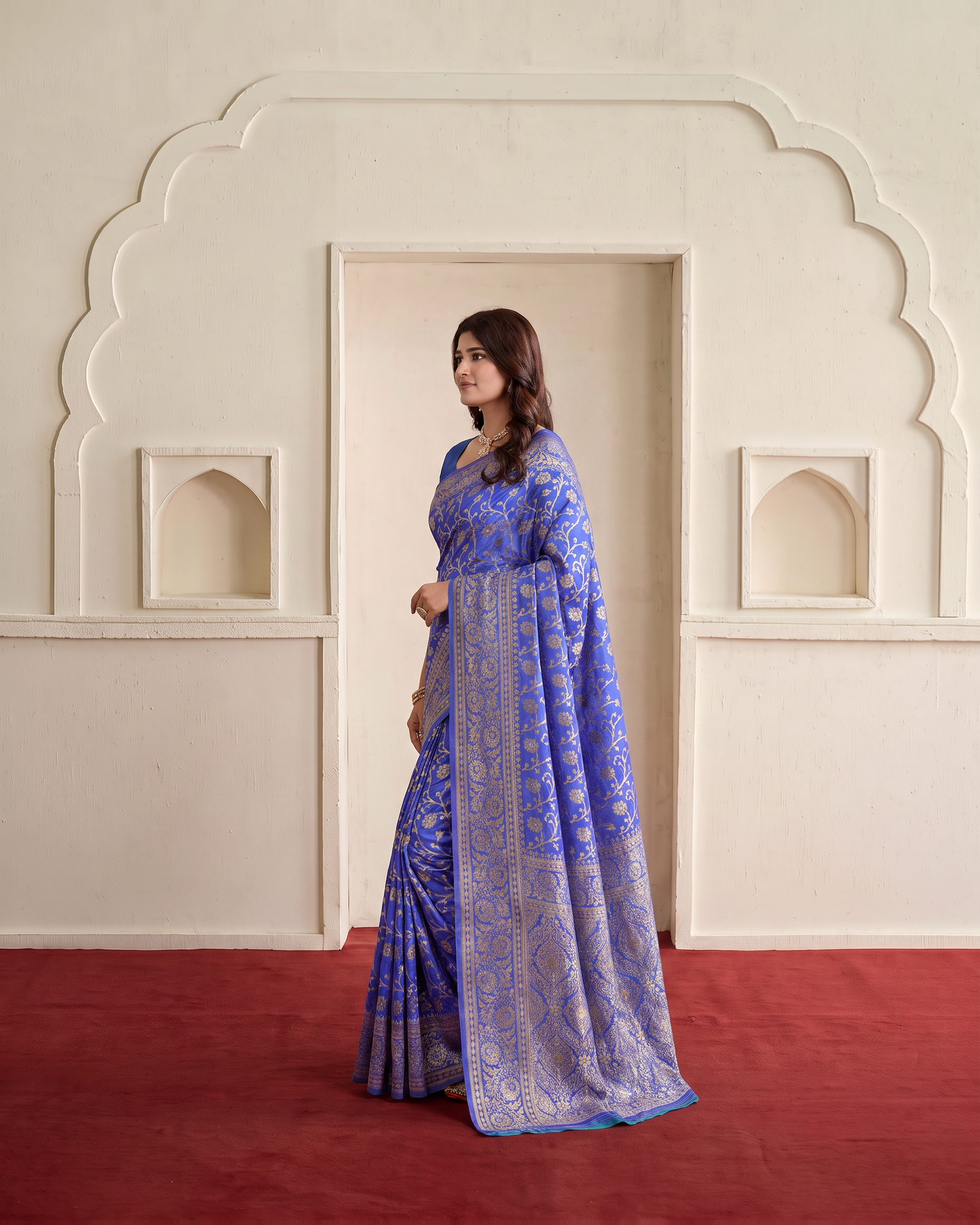 Rajvi Grand Contrast Pallu Paithani Silk Saree - Royal Blue - side drape