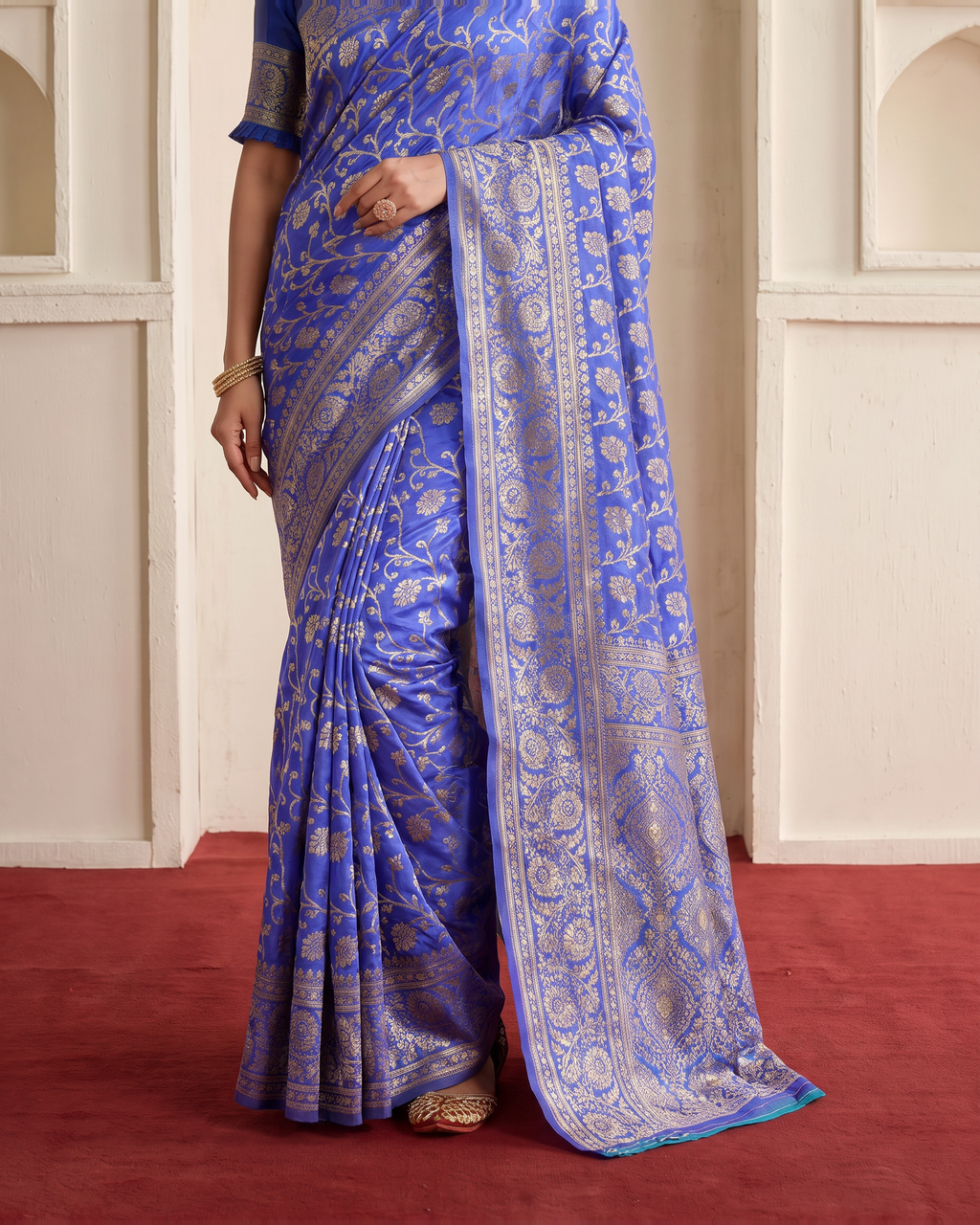 Rajvi Grand Contrast Pallu Paithani Silk Saree - Royal Blue - lower border closeup