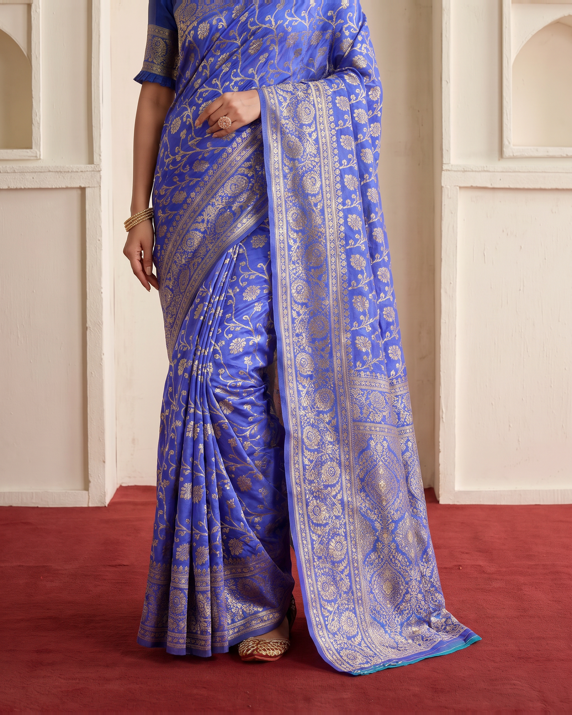 Rajvi Grand Contrast Pallu Paithani Silk Saree - Royal Blue - lower border closeup