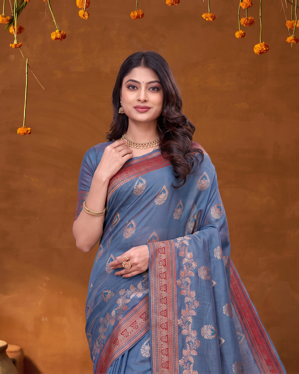 Rupali Leaf Butti Zari Silk Saree with Floral Pallu - Navy Blue - upper closeup