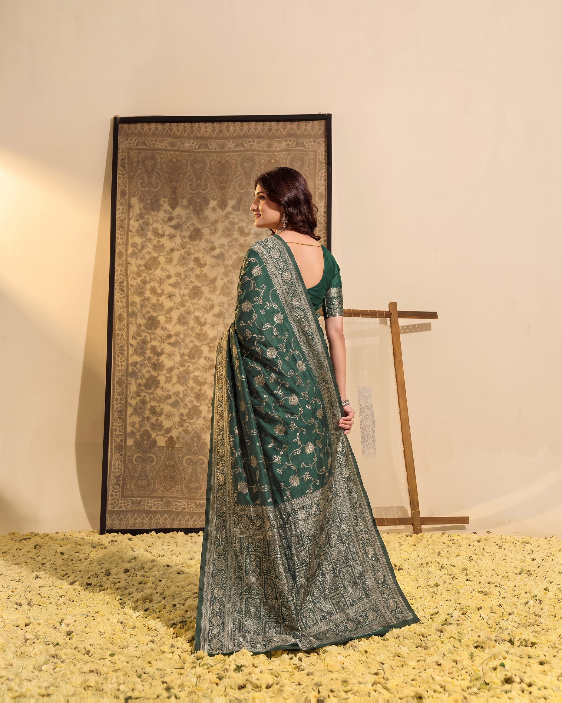 Samaira Antique Motif Paithani Silk Saree - Dark Green - side drape