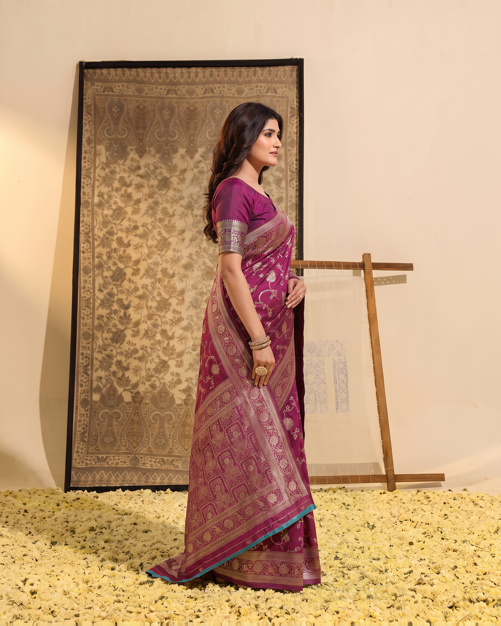 Samaira Antique Motif Paithani Silk Saree - New Wine - side drape