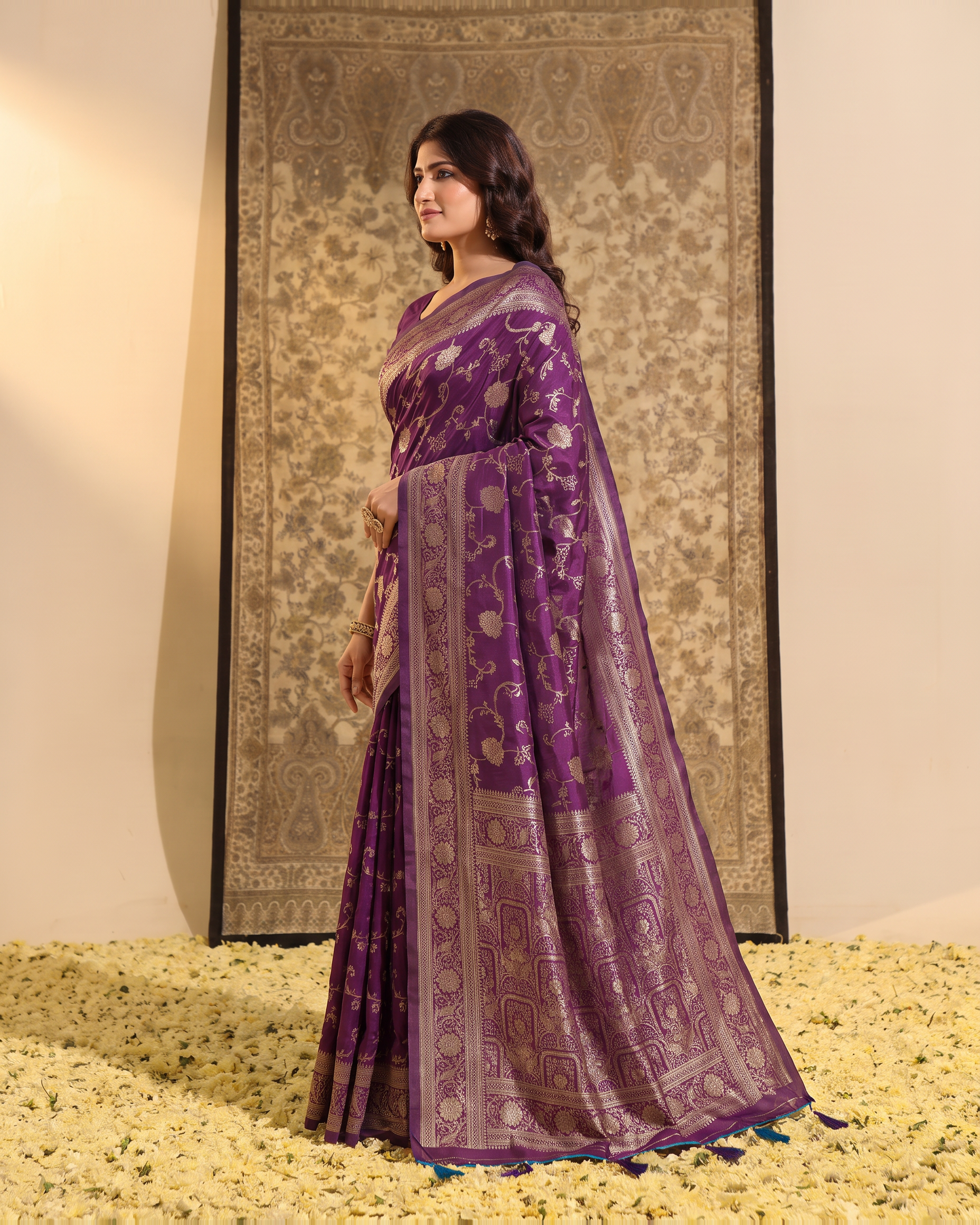 Samaira Antique Motif Paithani Silk Saree - Purple - side drape