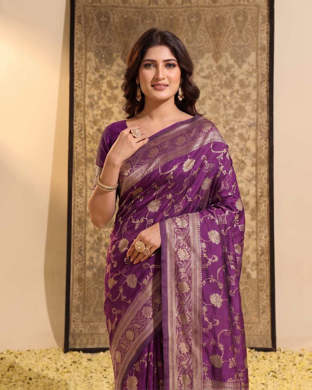 Samaira Antique Motif Paithani Silk Saree - Purple - upper closeup