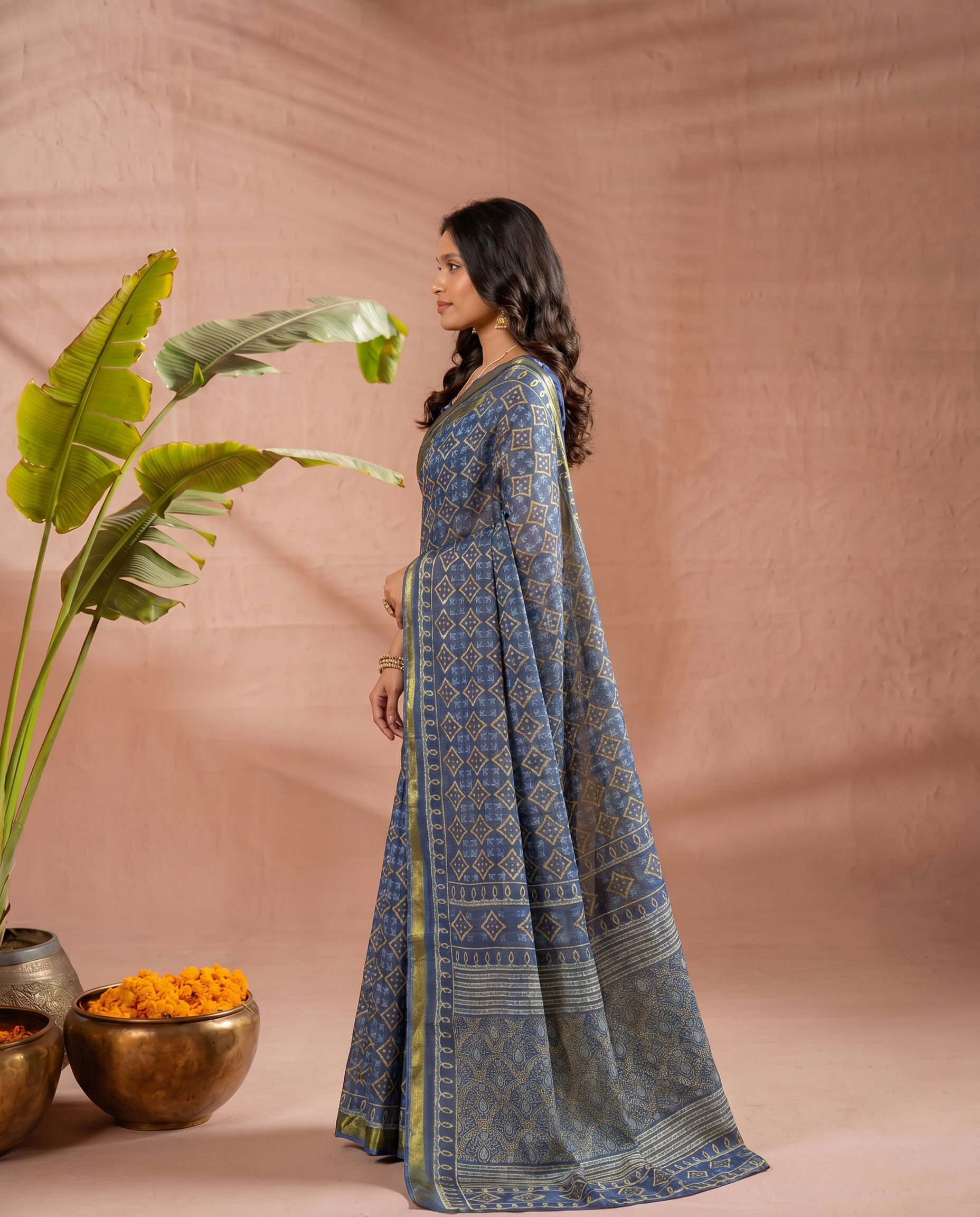 Stylish Pink Geometric Printed Pure Cotton Saree with Golden Border - output 0 - 03 side
