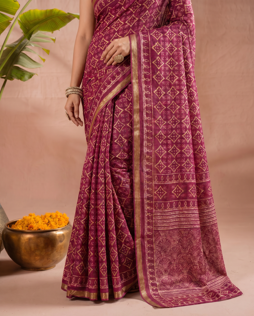 Stylish Pink Geometric Printed Pure Cotton Saree with Golden Border - output 1 - 05 lower closeup