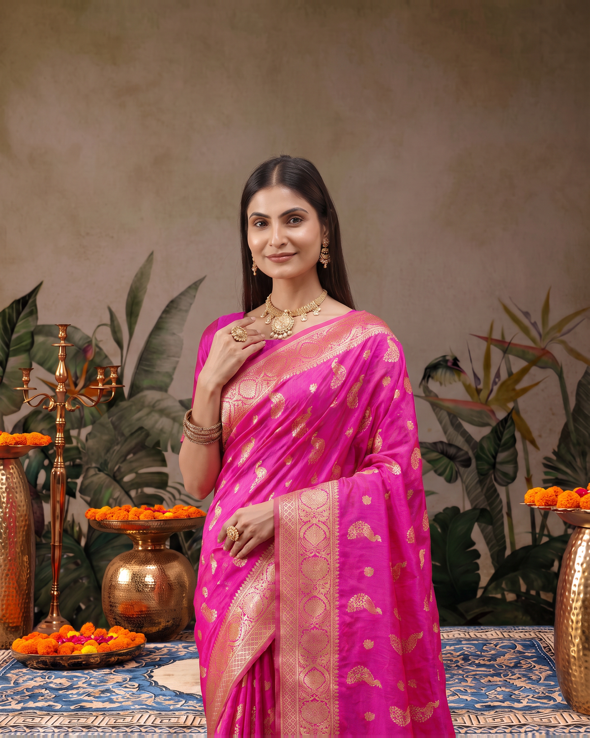 Suhasini Scattered Blossom Silk Saree - Rani Pink - upper closeup