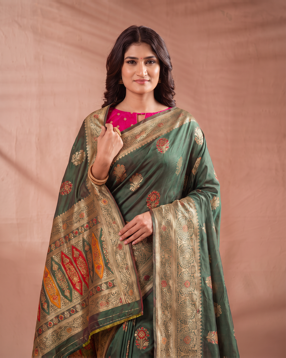 Vasudha Ornate Zari Silk Saree with Multicolour Pallu - Green - upper closeup