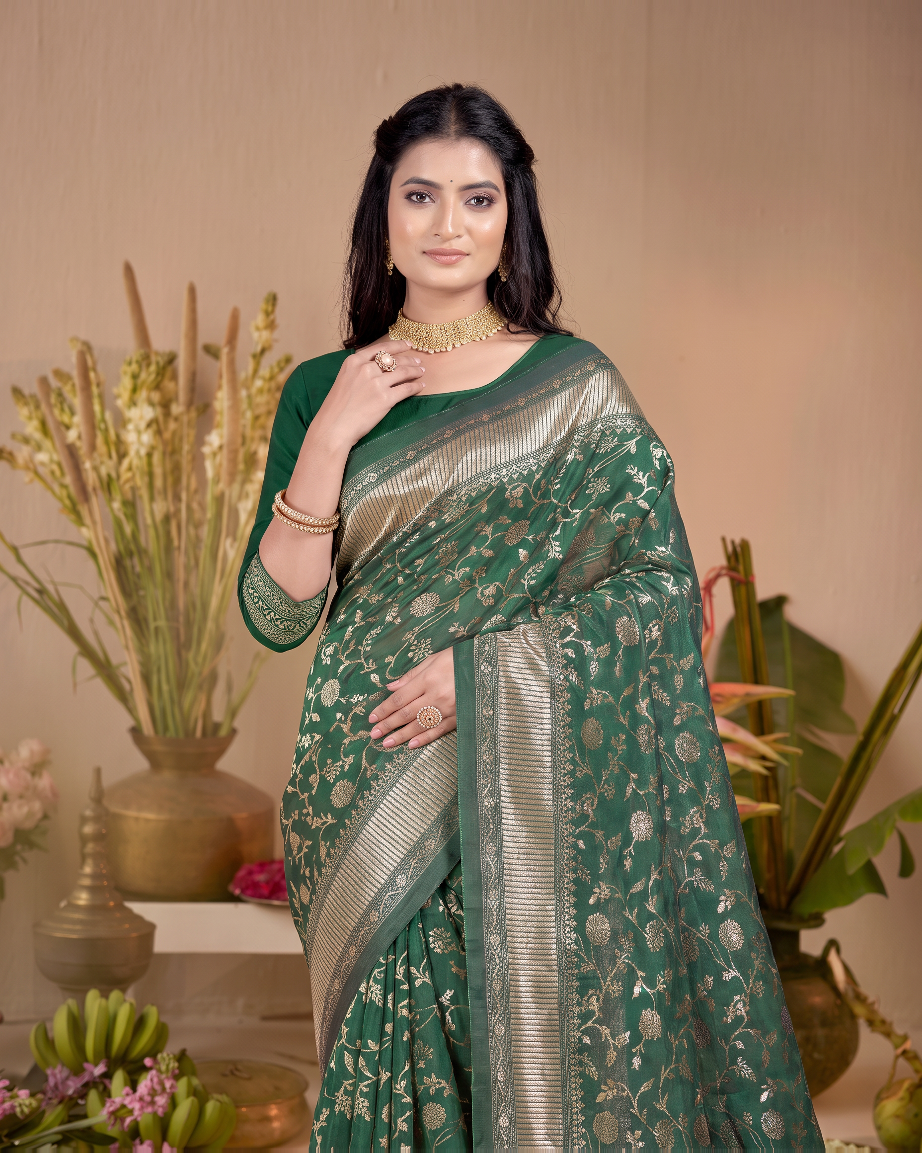 Vasundhara Botanical Trellis Silk Saree - Dark Green - upper closeup