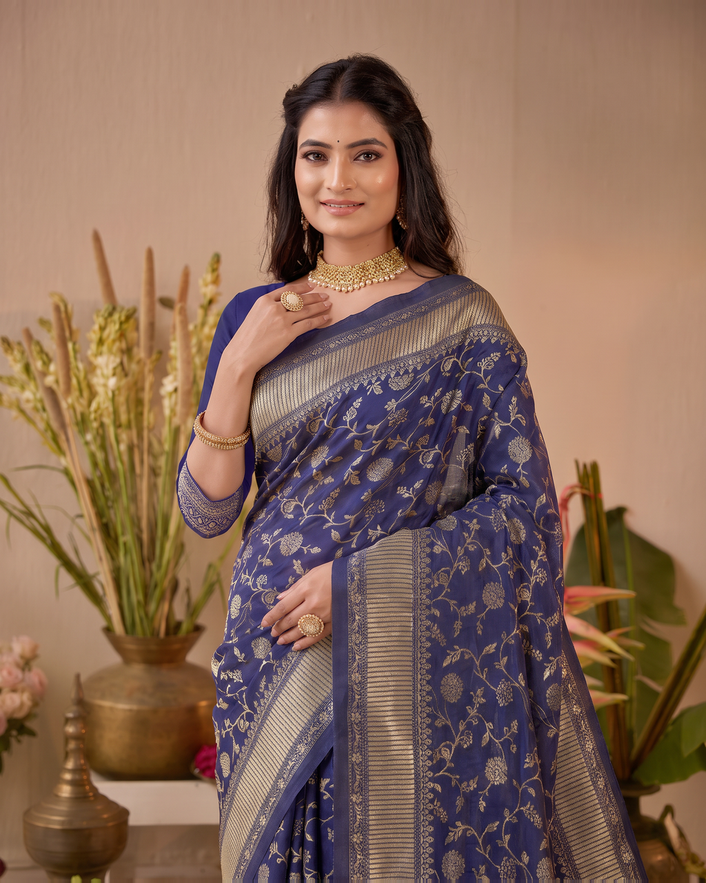 Vasundhara Botanical Trellis Silk Saree - Navy Blue - upper closeup