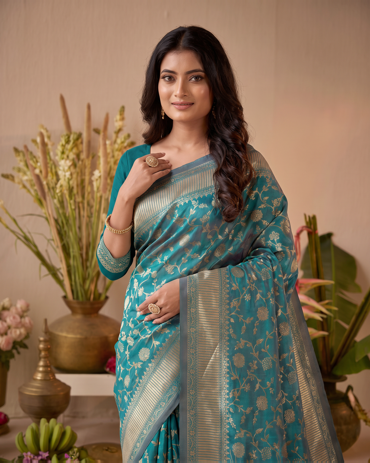 Vasundhara Botanical Trellis Silk Saree - Rama Green - upper closeup