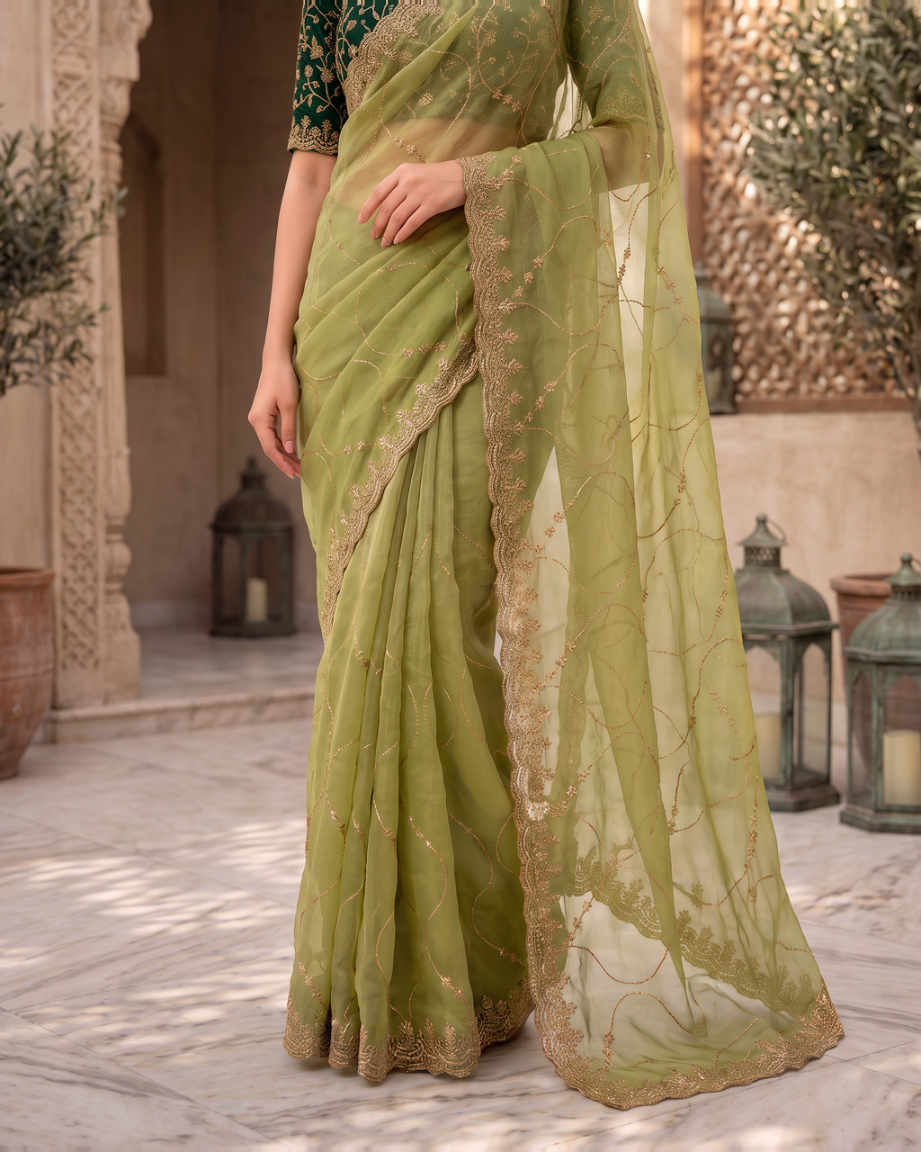 Vedika Star Kaju Katri Festive Saree with Patterned Pallu - Green - lower closeup